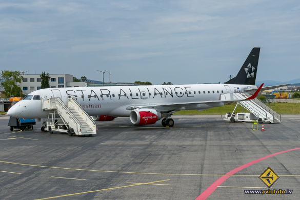 Embraer 195LR (ERJ-190-200LR)